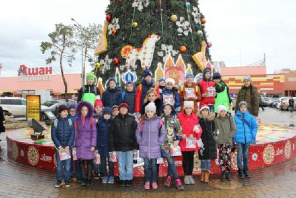 Выезд учащихся 4 "Б" класса 25 декабря 2017 на Новогоднее представление в СБС города Краснодара.